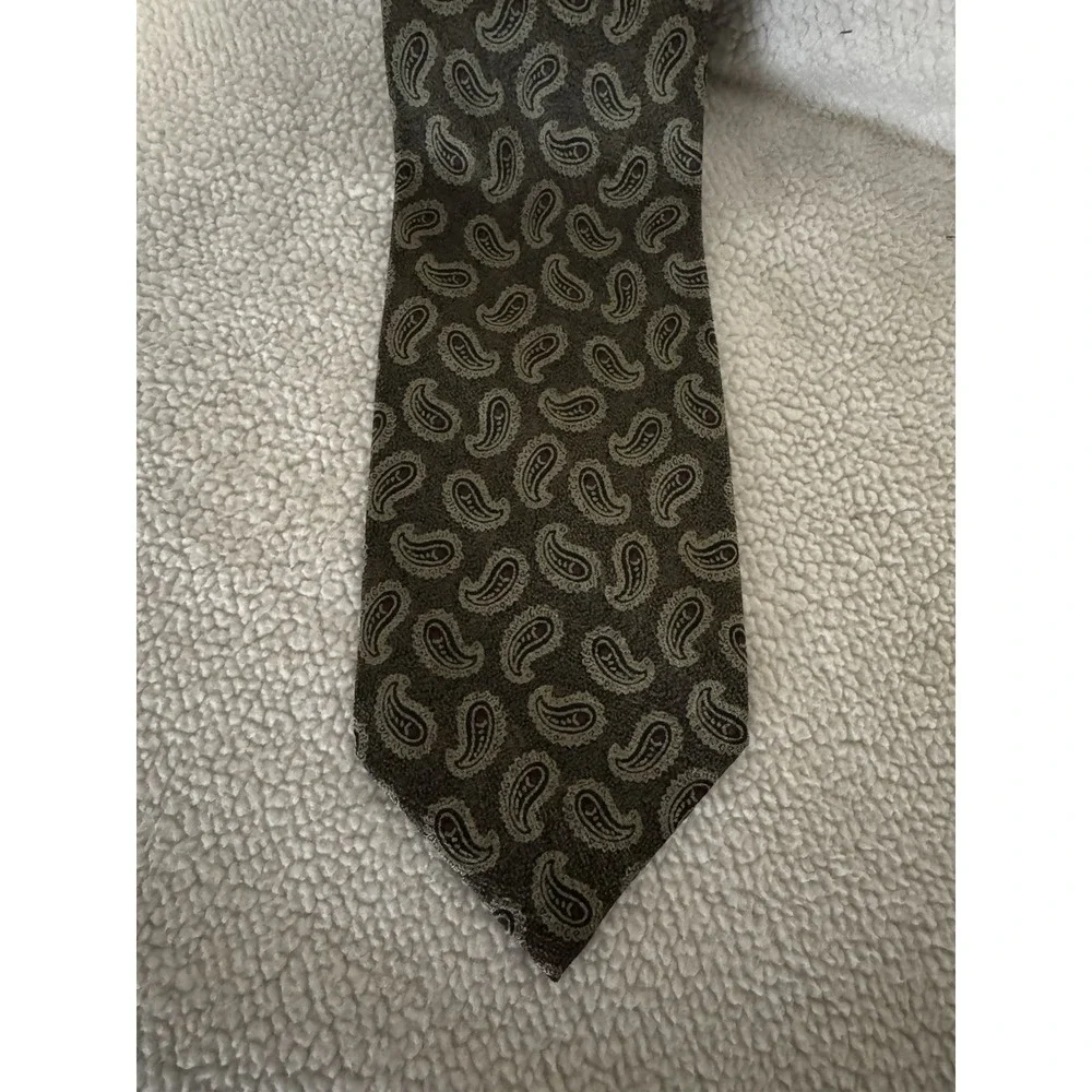 Giorgio Armani Cravatte Silk Tie Brown Paisley Italy‎ Classic Designer Necktie